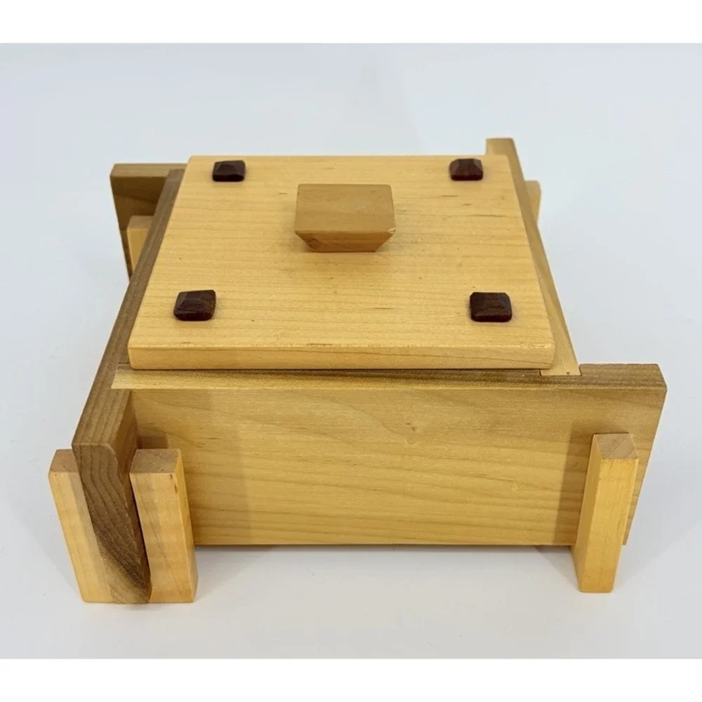 Vintage Handcrafted Craftsman Style Wooden Keepsake Trinket Box Wood